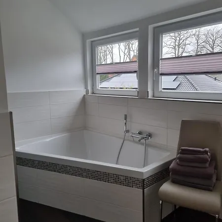 Likehome Apartment *