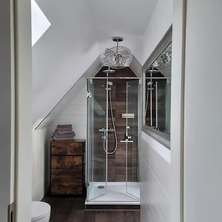 Likehome Apartment *